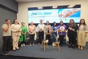 CONSEJERA REGIONAL YASNA MENESES PARTICIPA EN CONVERSATORIO CON CUIDADORAS Y CUIDADORES