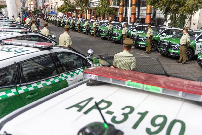 Gobierno Regional ratifica compromiso con la seguridad: Entregan flota de 31 nuevos furgones y camionetas para combatir la delincuencia