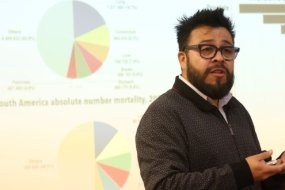 FRPD 2025: Proyectos de reciclaje, salud y tecnología satelital protagonizan segunda jornada de exposiciones