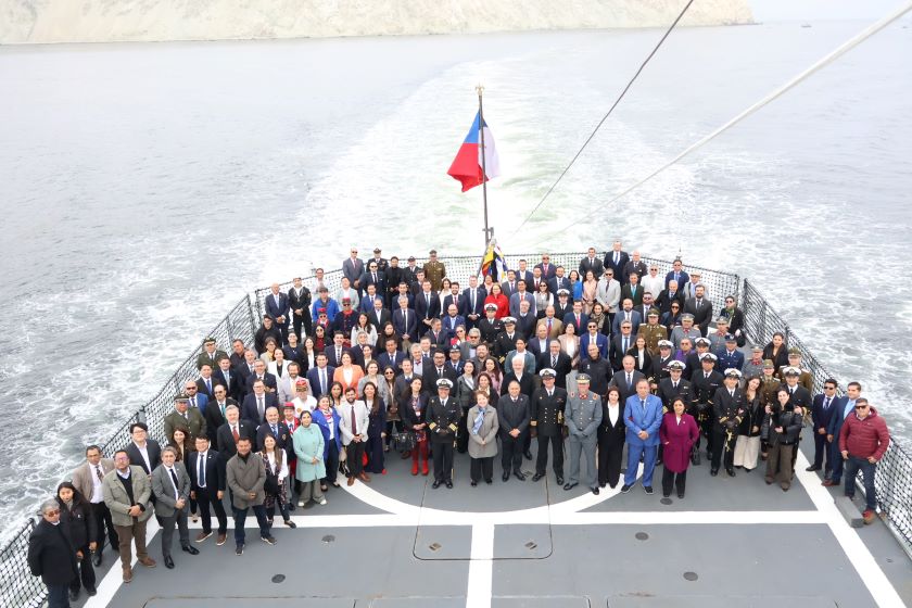 Con el recuerdo a los héroes del Combate Naval de Angamos y desfile cívico-militar Mejillones celebró su 162° Aniversario
