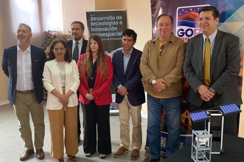 CON TECNOLOGÍA AEROESPACIAL BUSCAN SOLUCIONAR PROBLEMÁTICAS REGIONALES E INCENTIVAR LA CIENCIA ESCOLARES